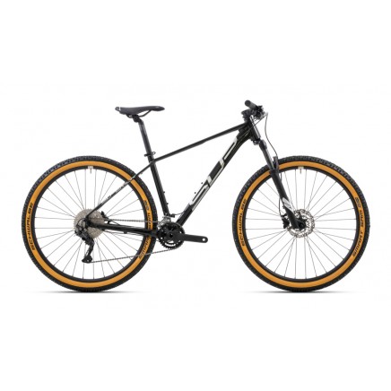 Superior XC 879 2023